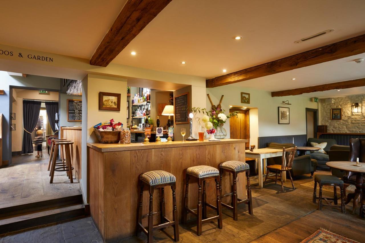 The Kingham Plough Hotel Exterior photo